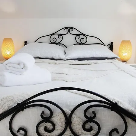 Bryza Homestay szállás *